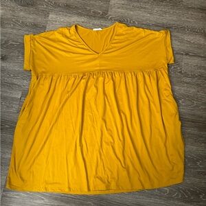 Mustard colored tunic 💛